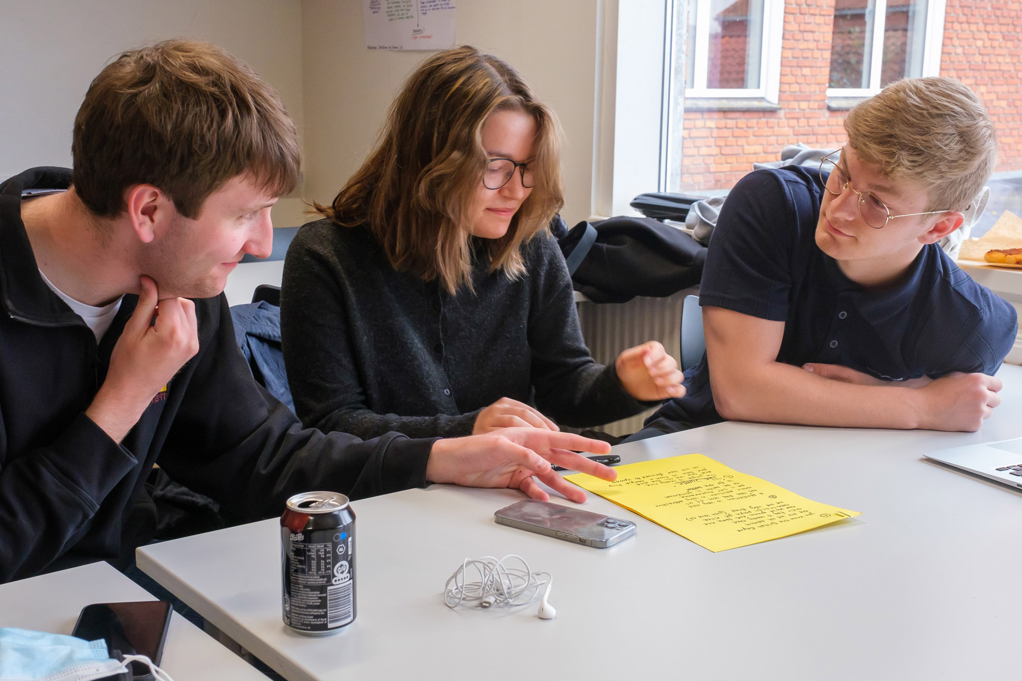 Elever som samarbejder